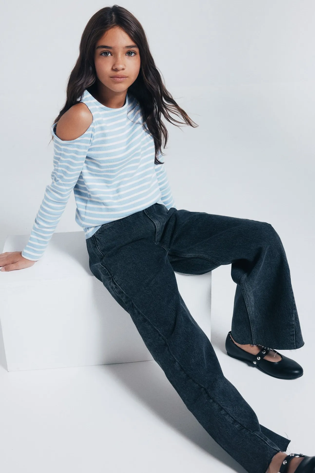 Camiseta rib hombros descubiertos niña