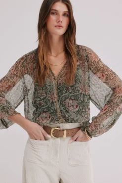 Carolina. Blusa estampada