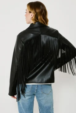 Cazadora biker de polipiel con flecos
