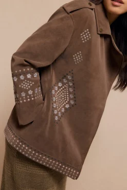 Cazadora biker efecto piel bordada