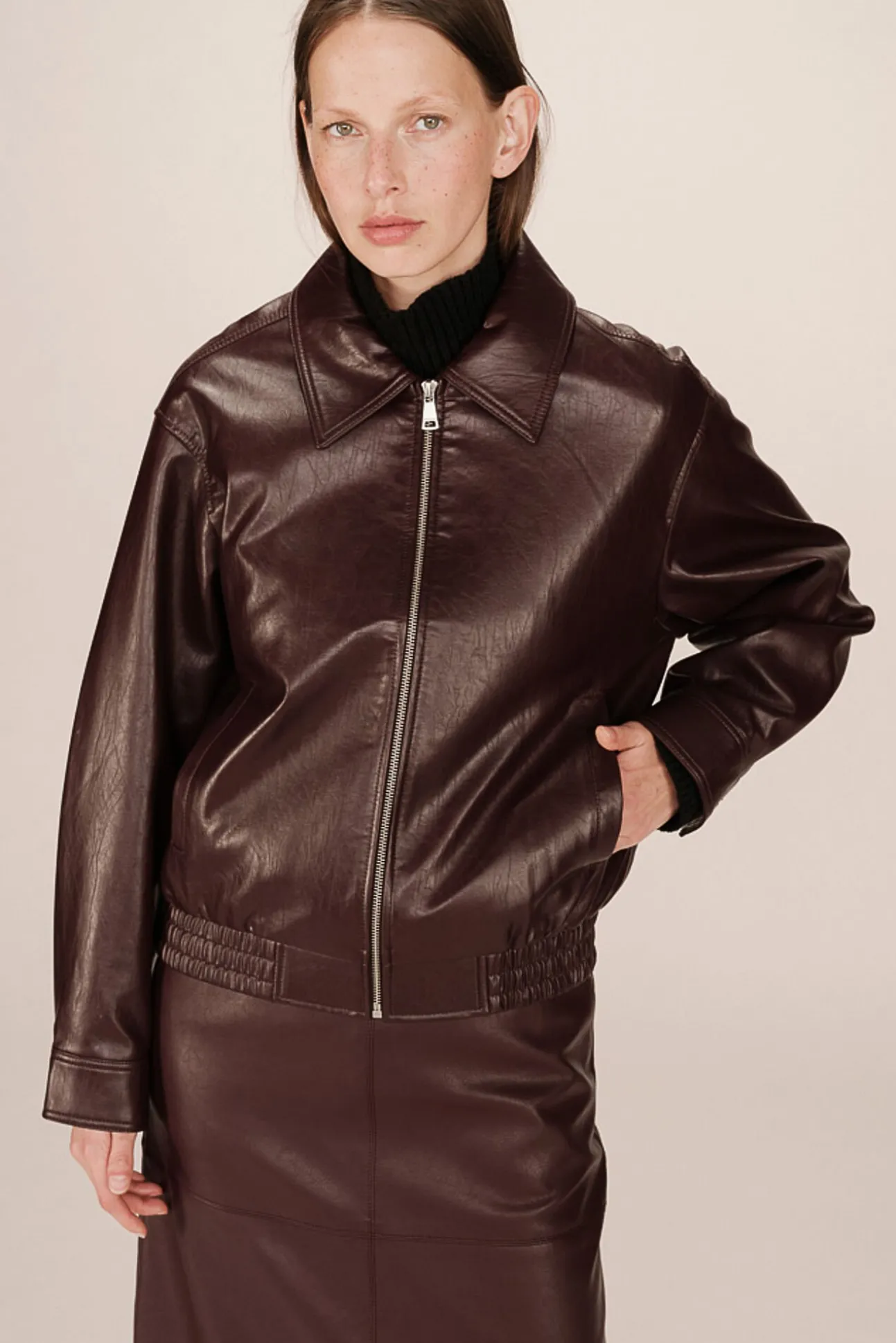 Cazadora bomber en cuero