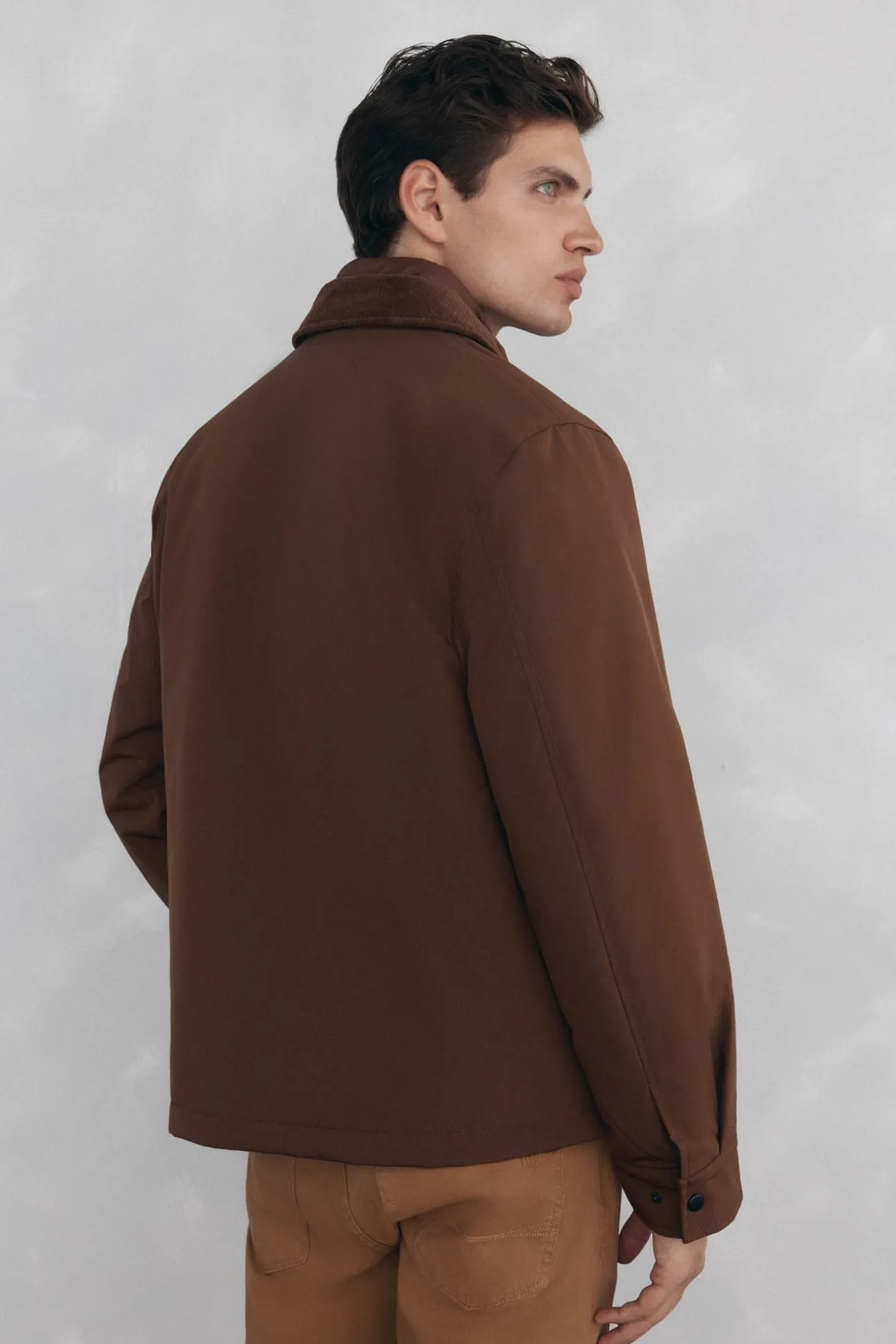 Cazadora con cuello pana