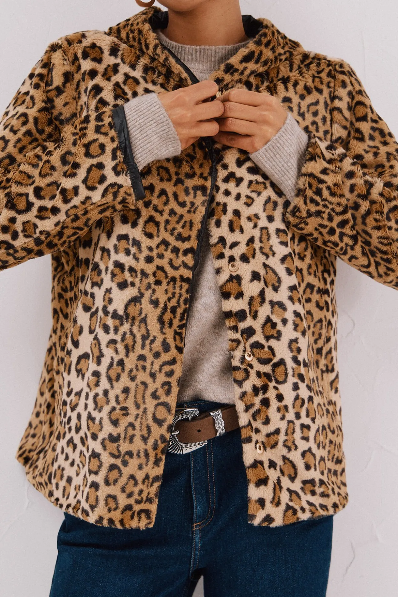 Cazadora corta reversible efecto pelo