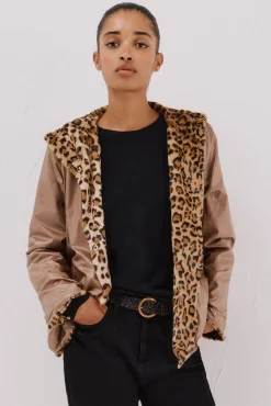 Cazadora corta reversible efecto pelo