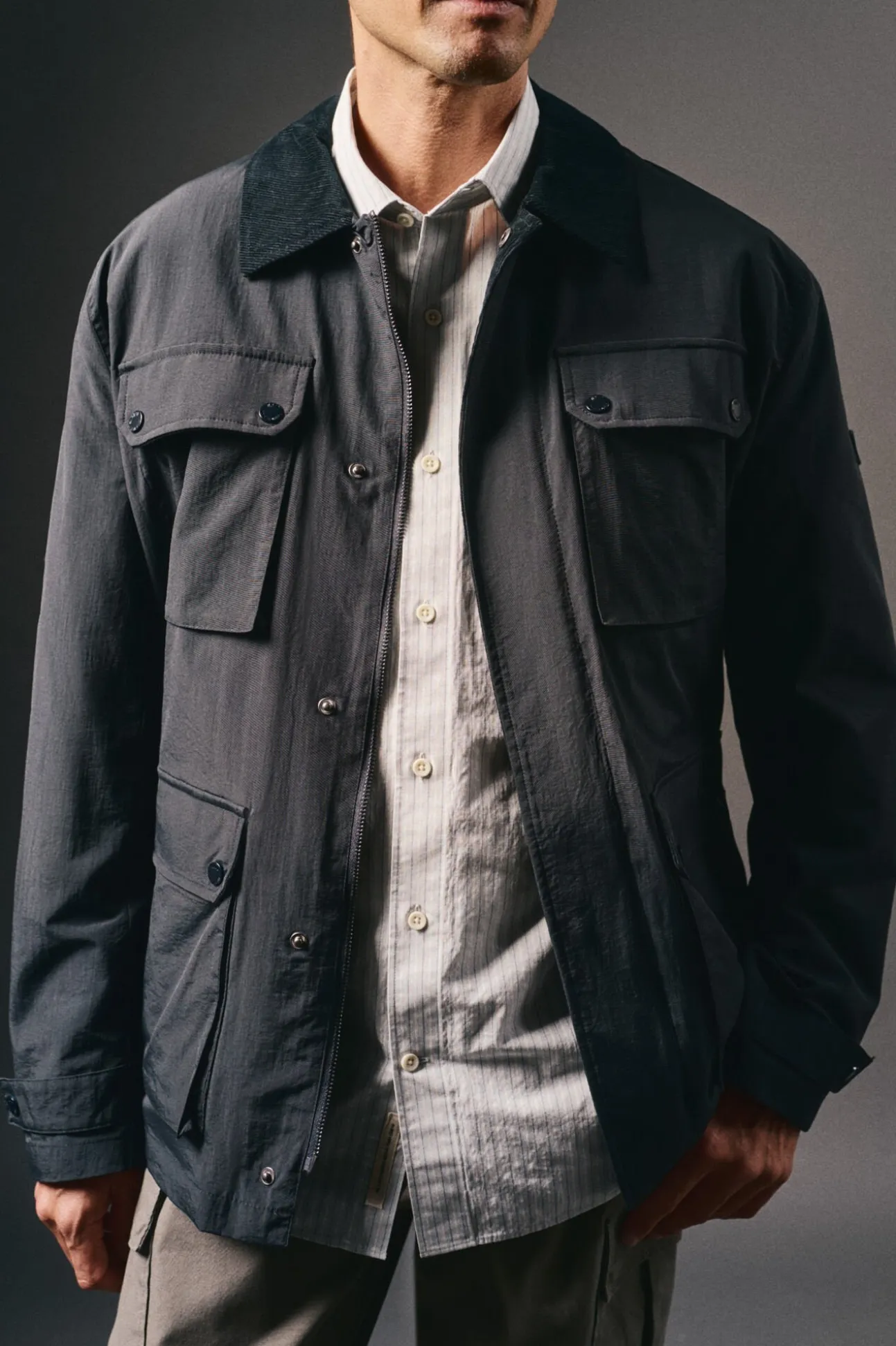 Cazadora cuatro bolsillos