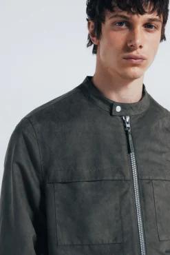 Cazadora efecto ante