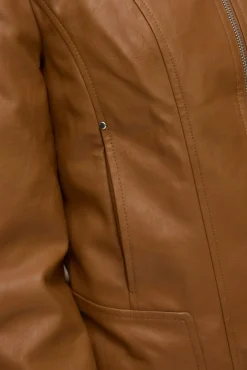 Cazadora efecto piel