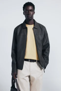 Cazadora efecto piel