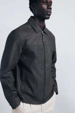 Cazadora efecto piel