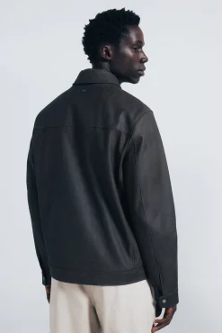 Cazadora efecto piel