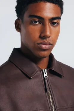 Cazadora efecto piel