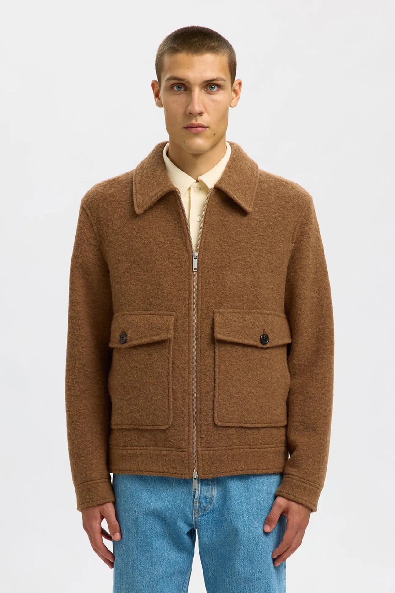 Cazadora lana corta con cremallera