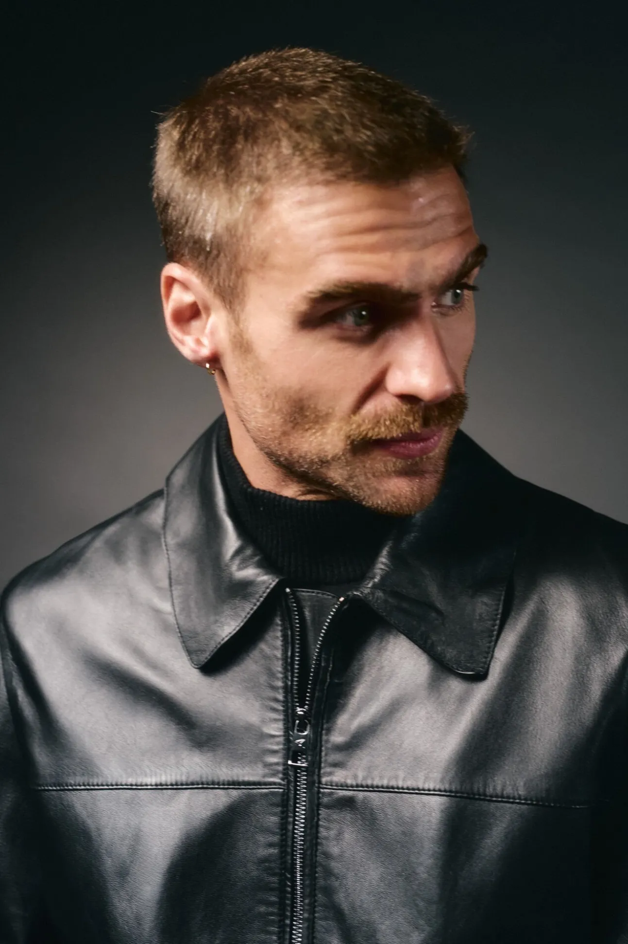 Cazadora piel cuello camisero