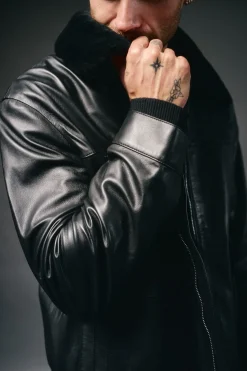 Cazadora piel cuello camisero