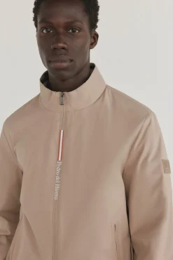 Cazadora técnica ligera