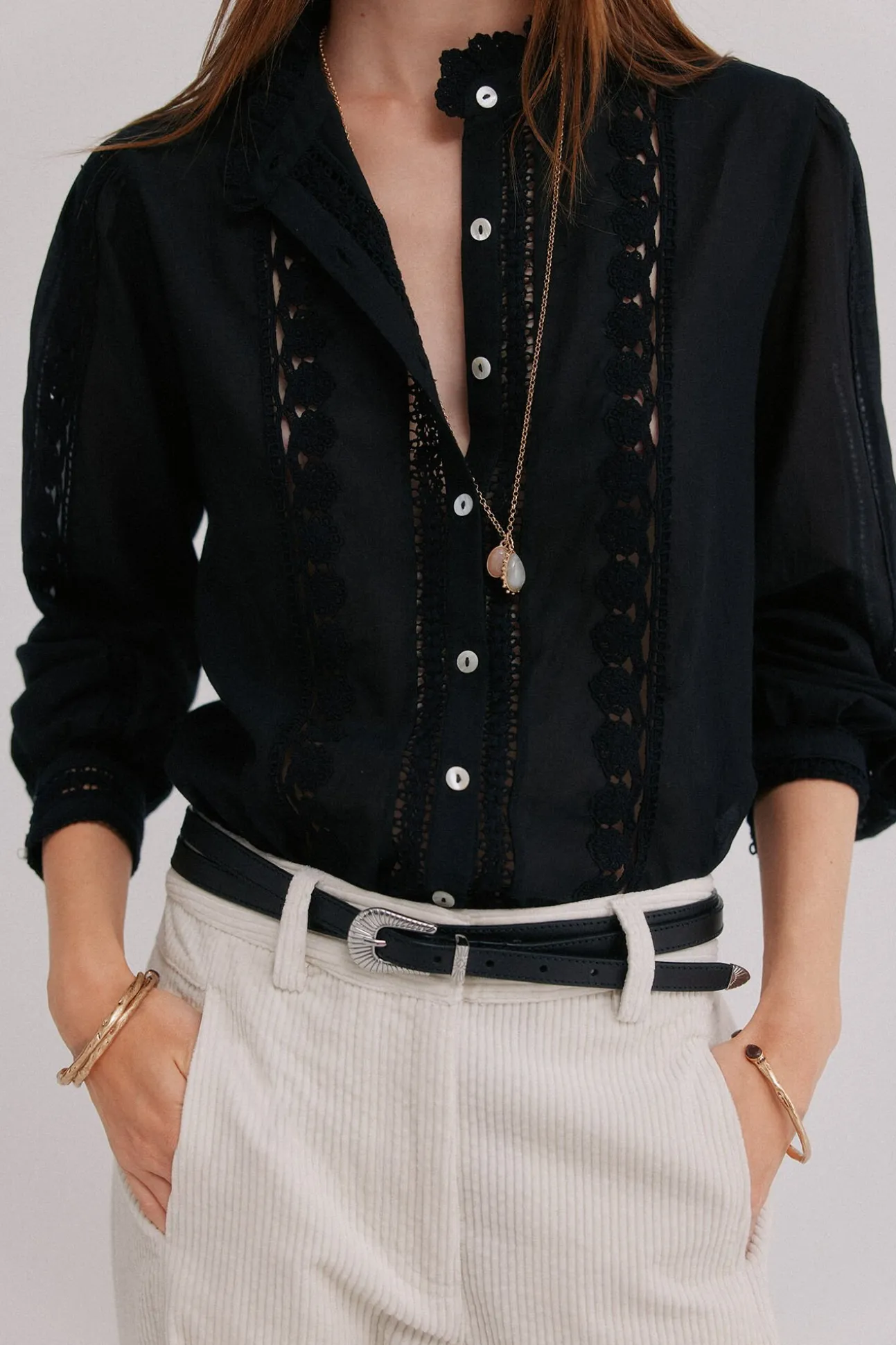 Celina. Blusa bordada