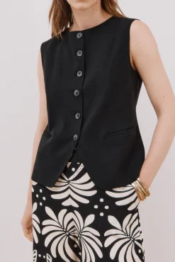 Chaleco cuello redondo