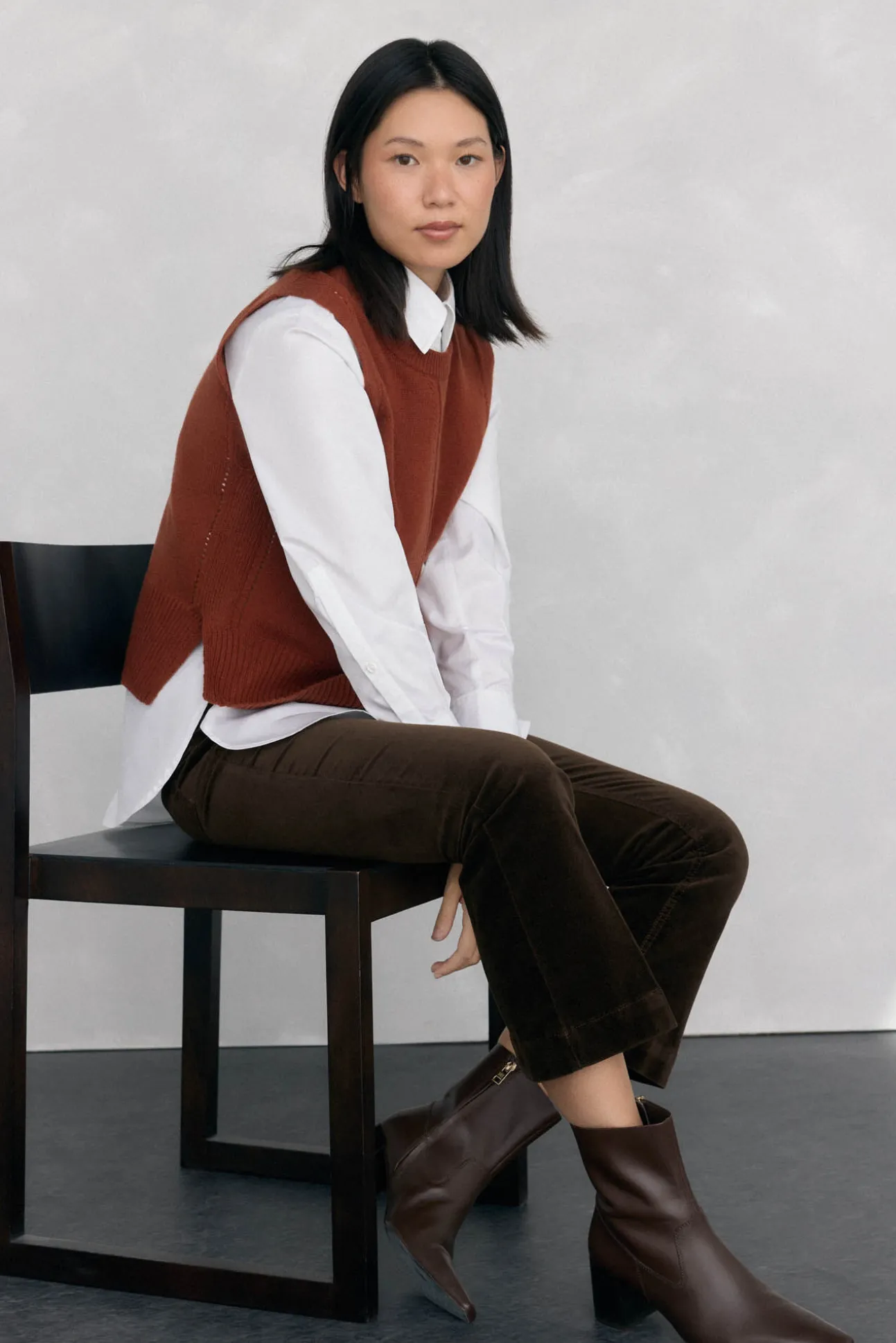 Chaleco de punto lana calados