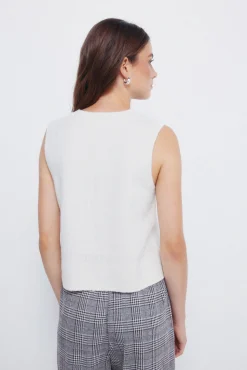 Chaleco punto trenzas