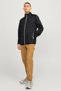 Chaqueta acolchada cuello alto