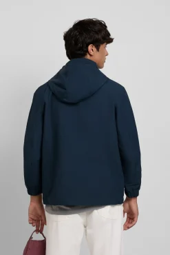 Chaqueta capucha cortavientos