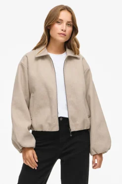 Chaqueta con mangas globo