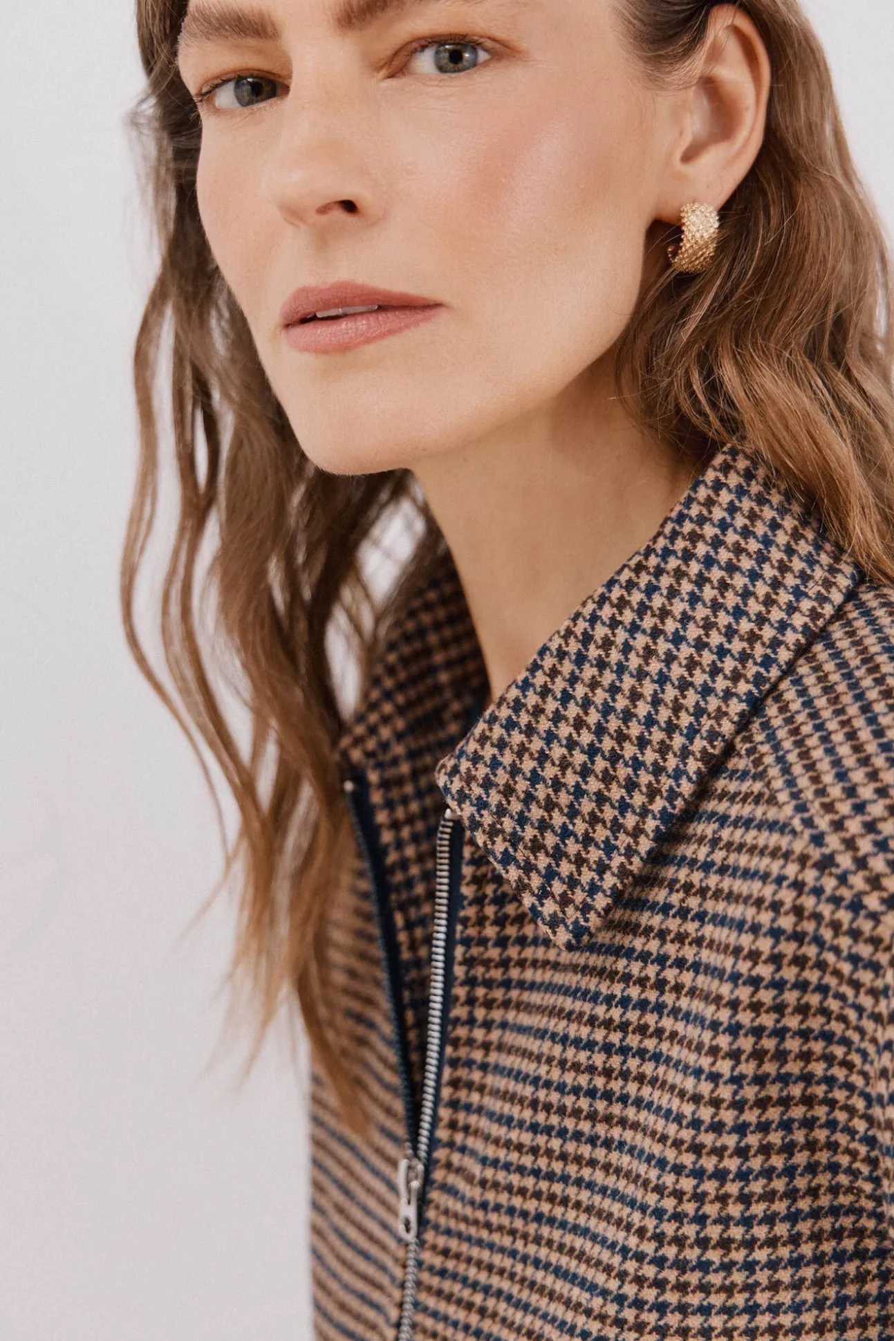 Chaqueta corta cremallera