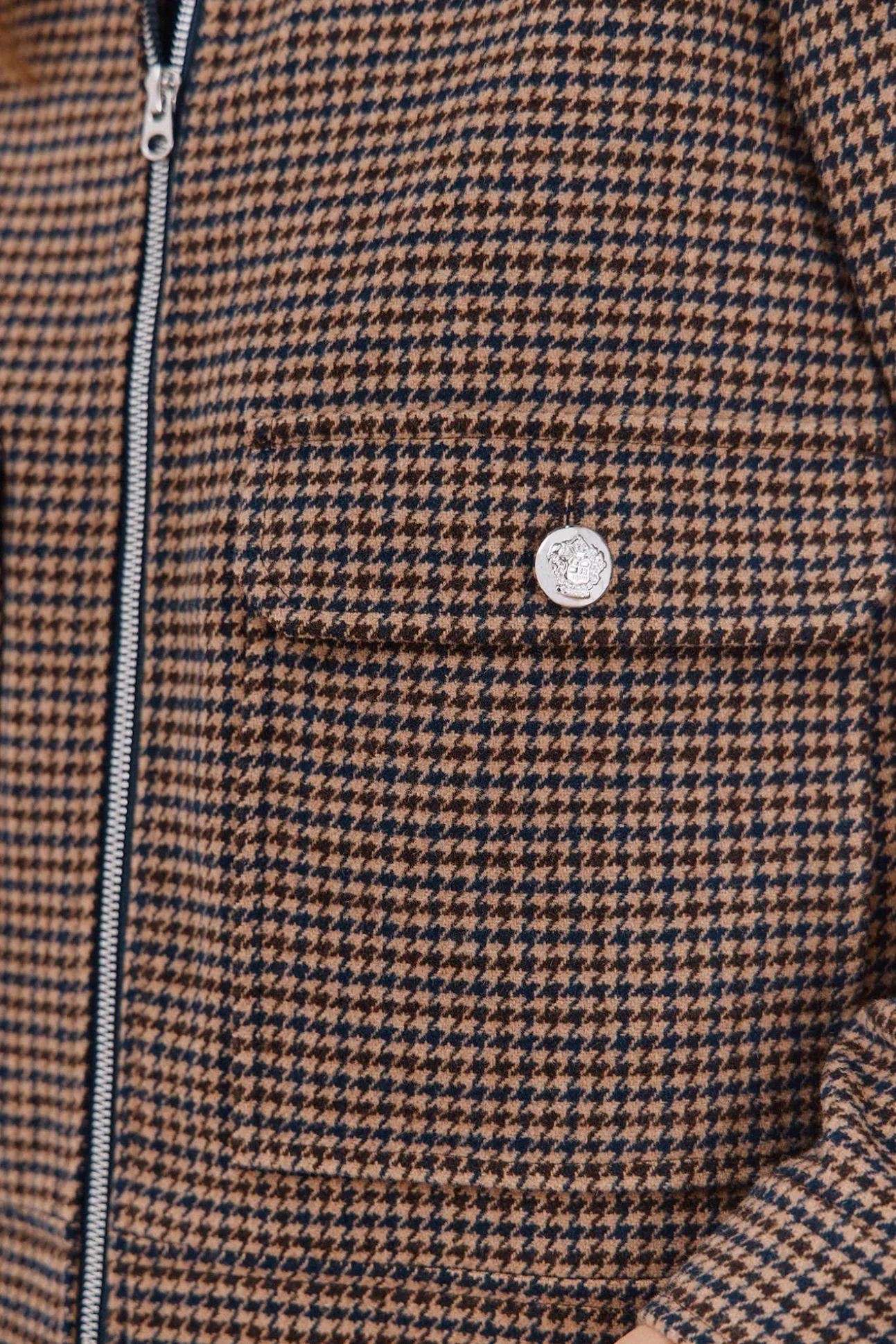 Chaqueta corta cremallera