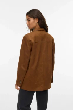 Chaqueta corta efecto ante