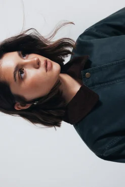 Chaqueta corta encerada