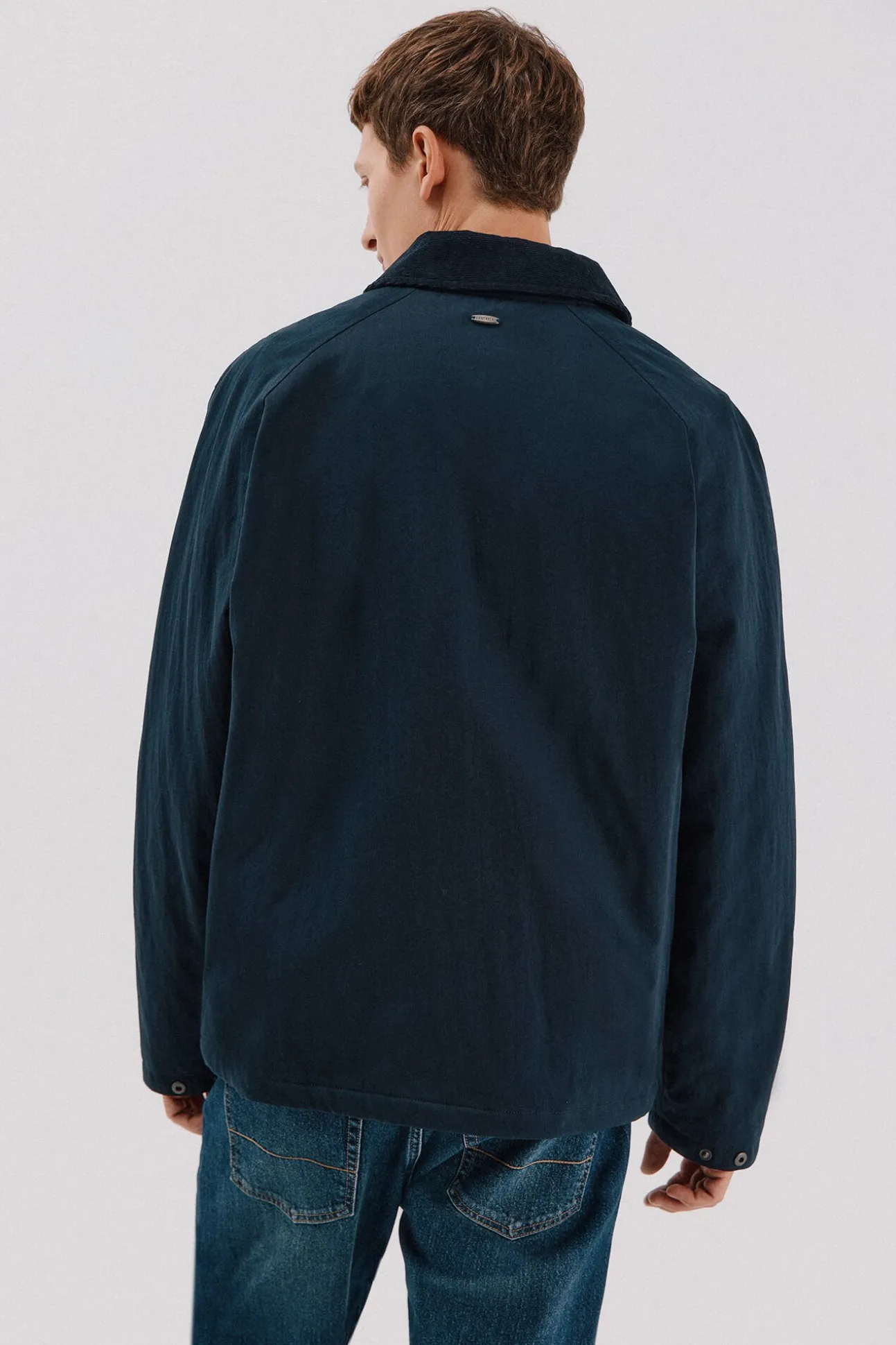 Chaqueta cuello combinado