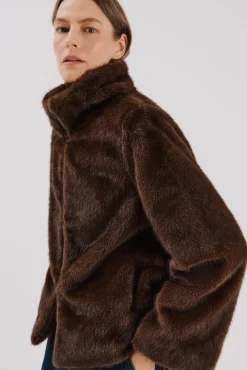 Chaqueta efecto pelo