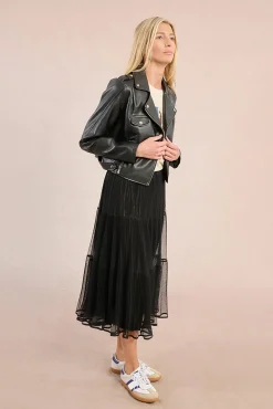 Chaqueta motera en tejido efecto cuero