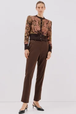 Chaqueta pliegue hombro