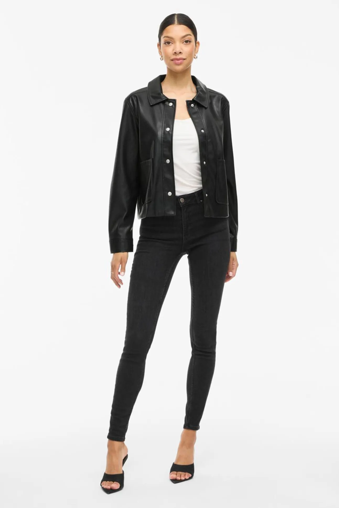 Chaqueta polipiel abotonada