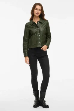 Chaqueta polipiel abotonada