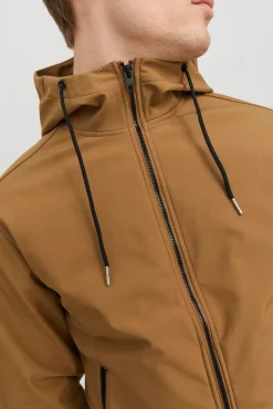 Chaqueta técnica con capucha