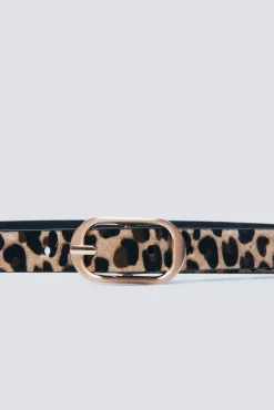 Cinturón estampado animal hebilla ovalada