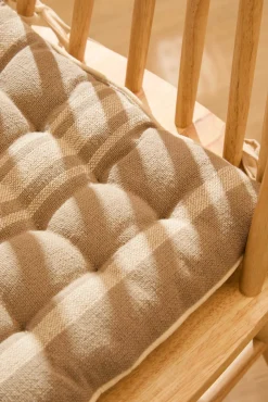 Cojín de silla cuadrado en tono piedra Sorento