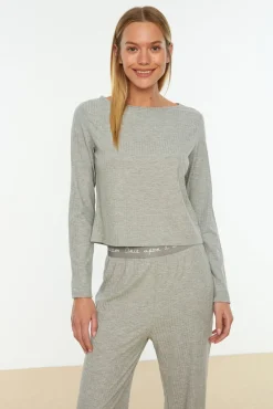 Conjunto pijama canalé gris