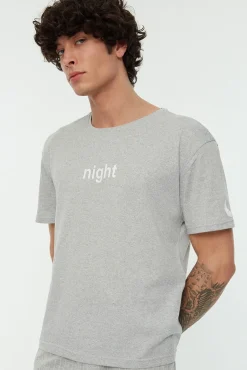 Conjunto pijama largo gris rayas