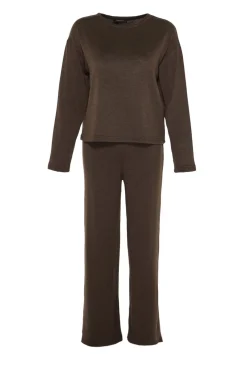 Conjunto pijama largo invierno marrón