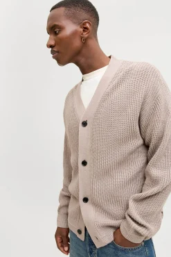 Cárdigan básico cuello pico