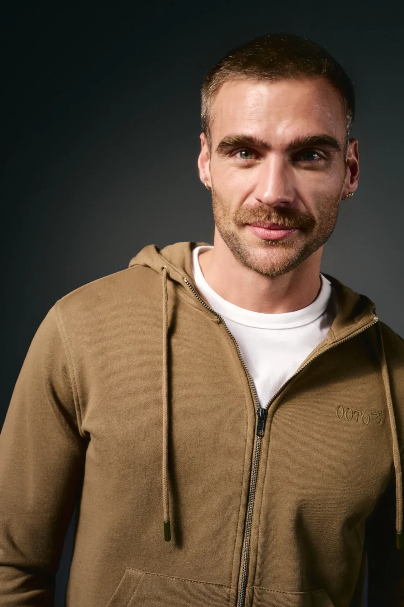 Cárdigan con capucha