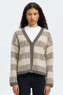 Cárdigan cuello en pico alpaca y lana