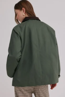 Dara. Deportiva cruzada