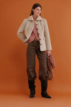 Denise. Abrigo efecto pelo