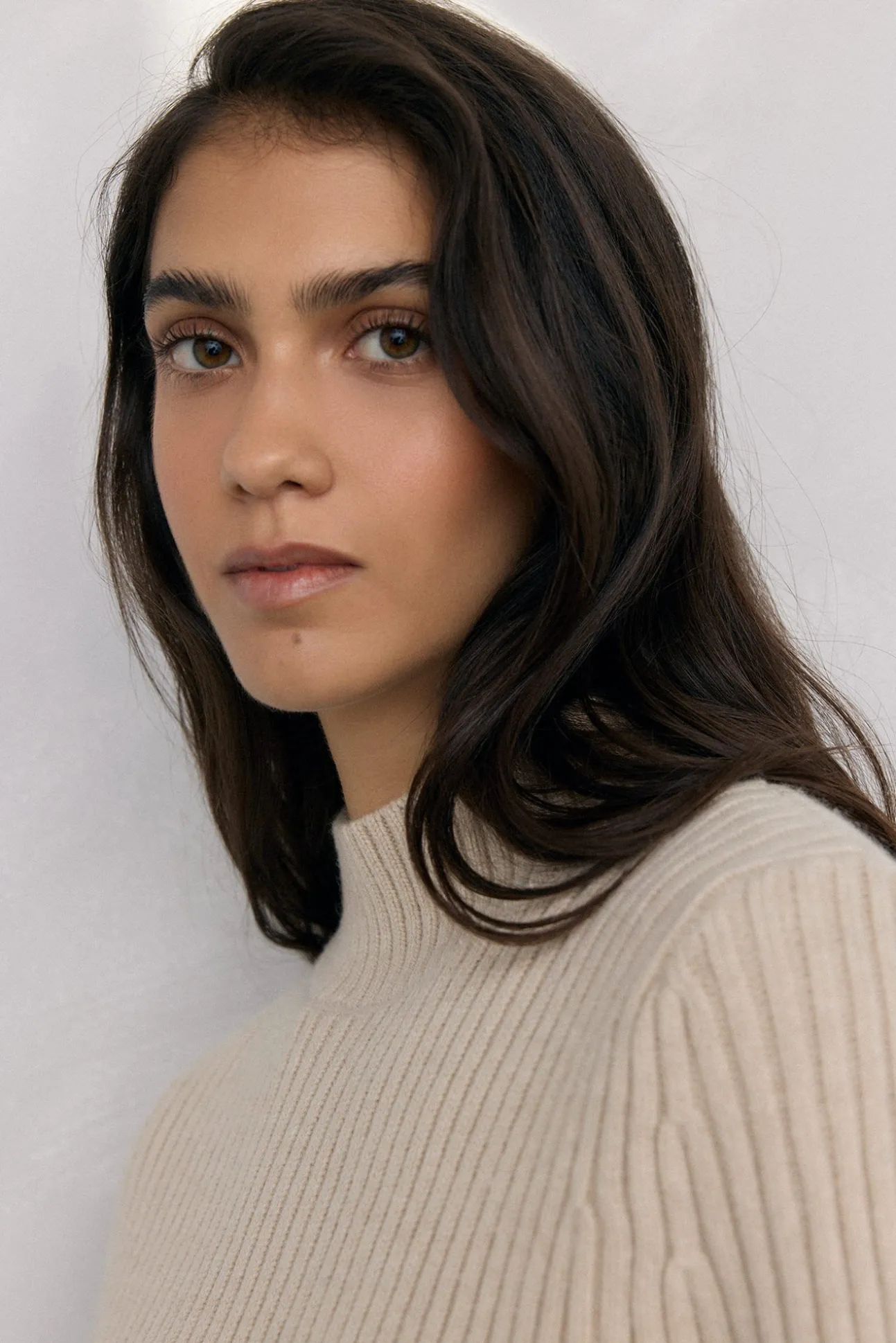 Doble prenda jersey y capa con detalle volante