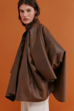 Domenica. Deportiva doble faz