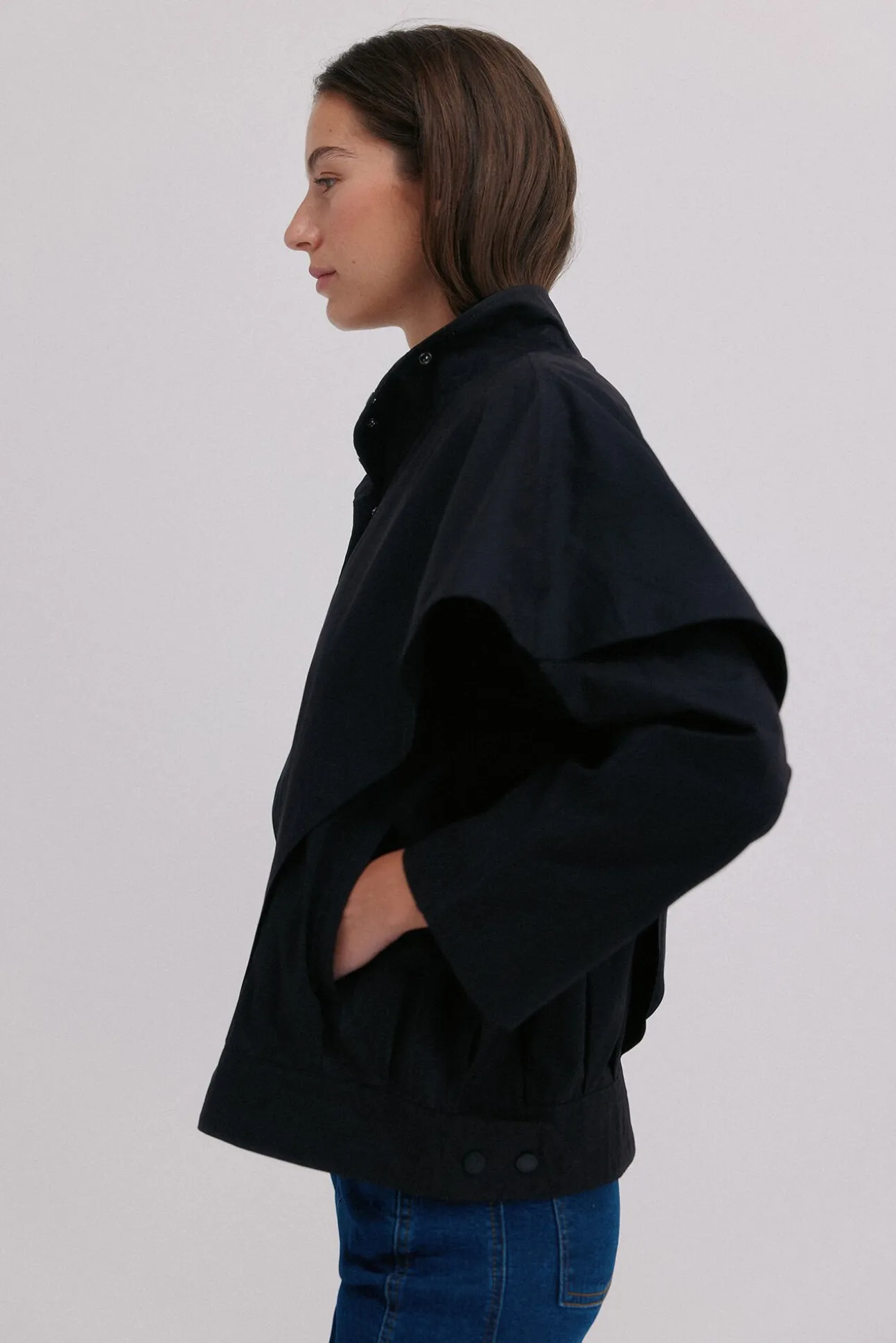 Dora. Deportiva corta